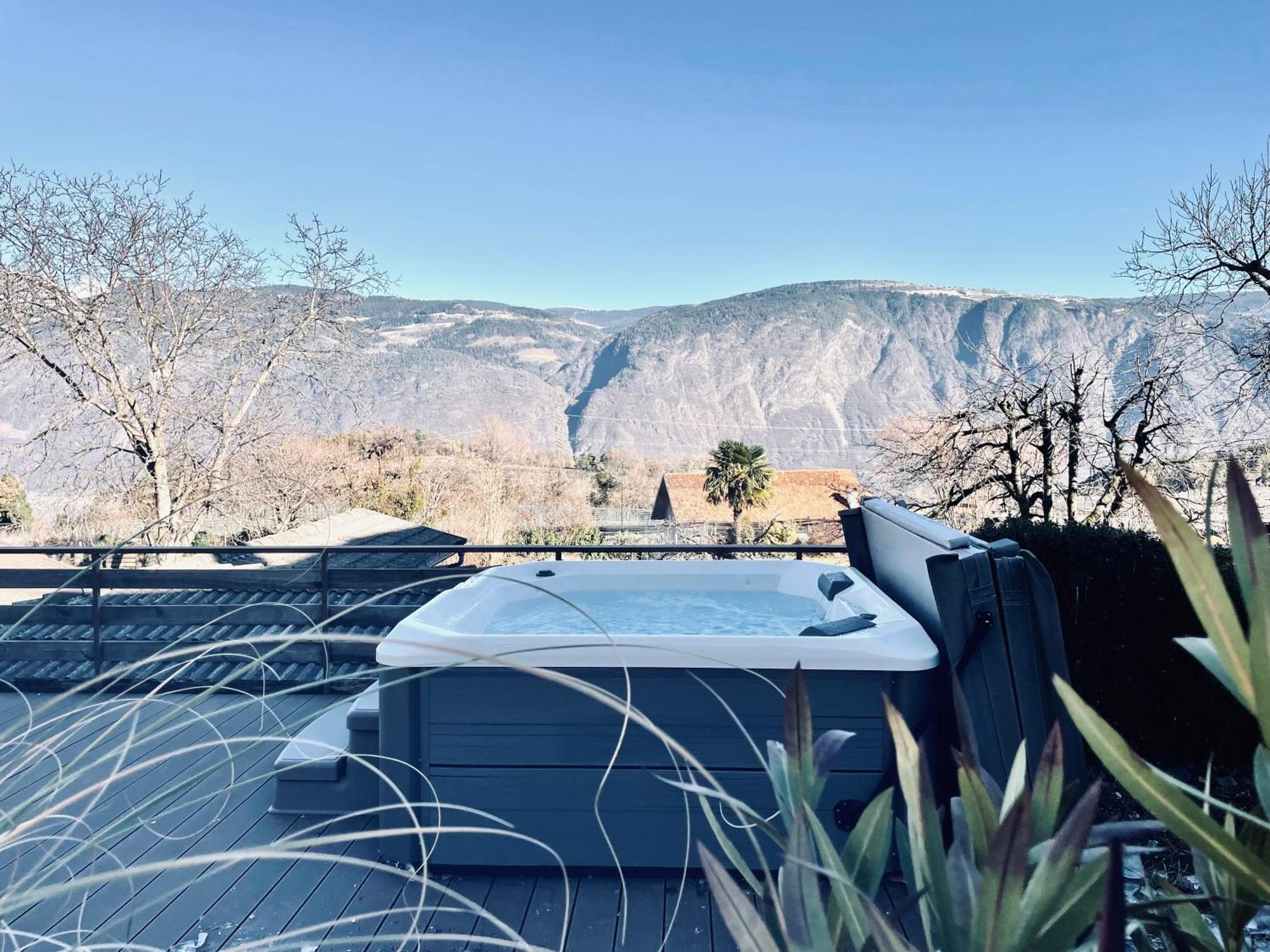 Mountain View Suites Tisens 外观 照片