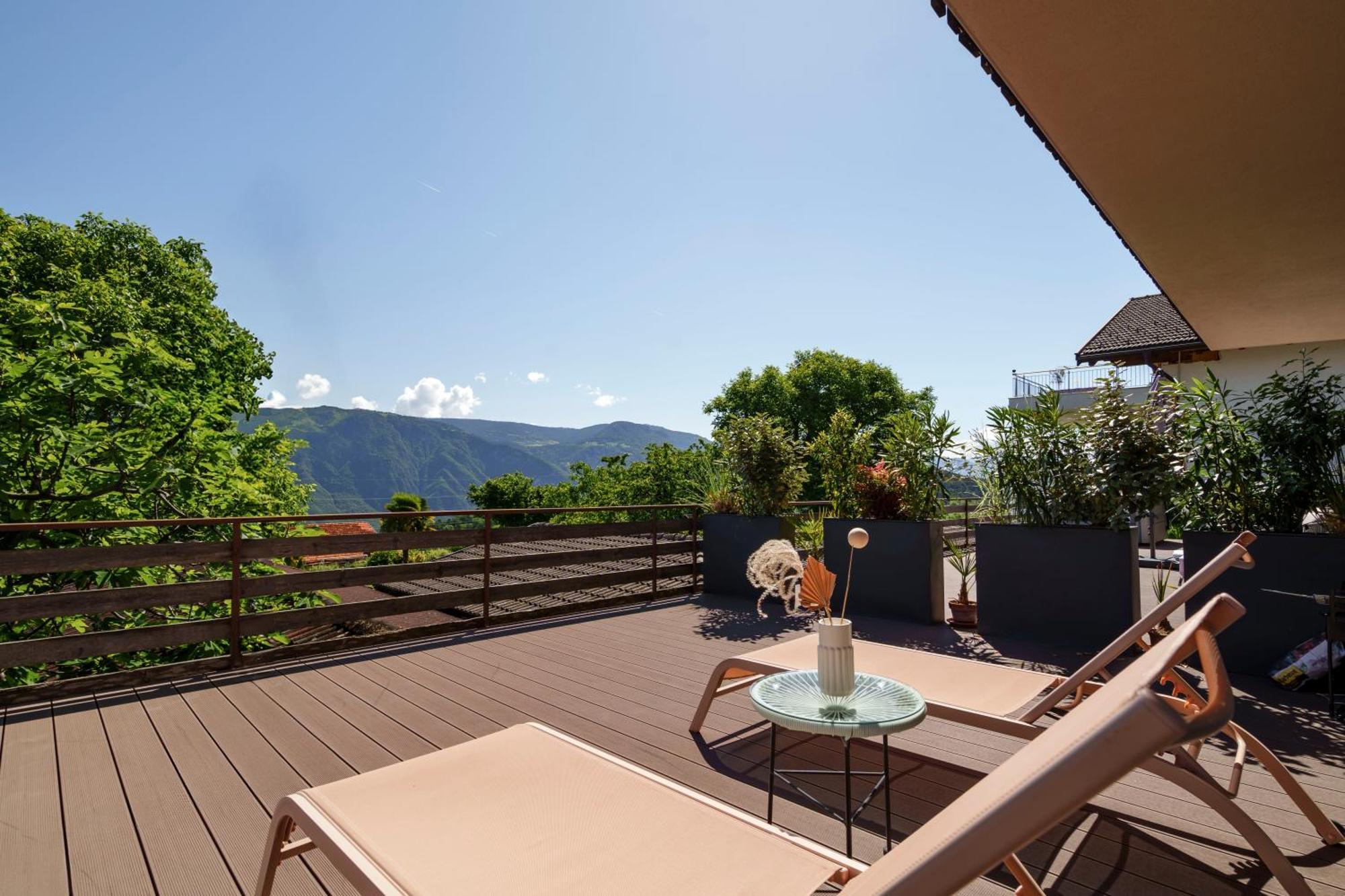 Mountain View Suites Tisens 外观 照片