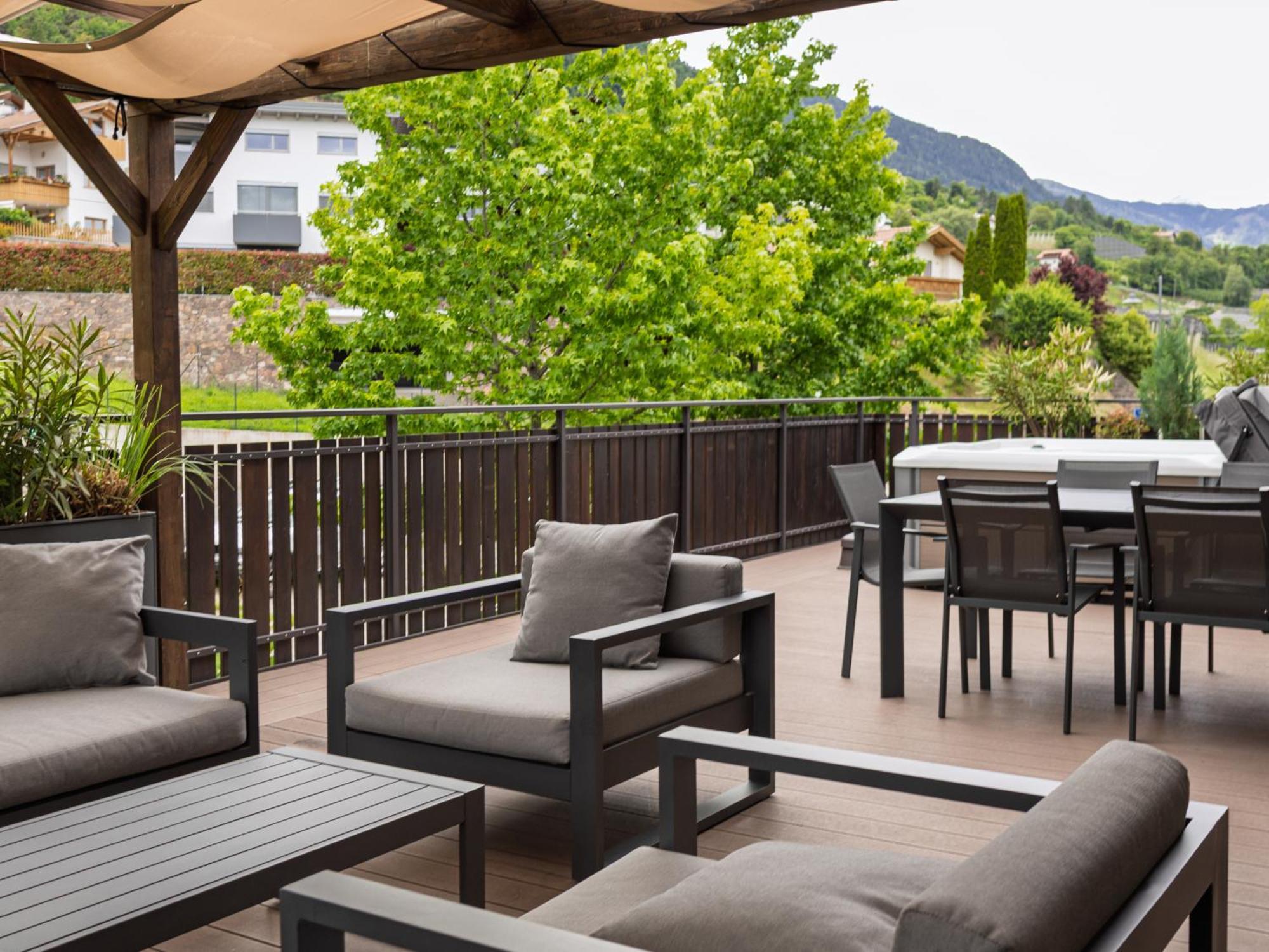 Mountain View Suites Tisens 外观 照片