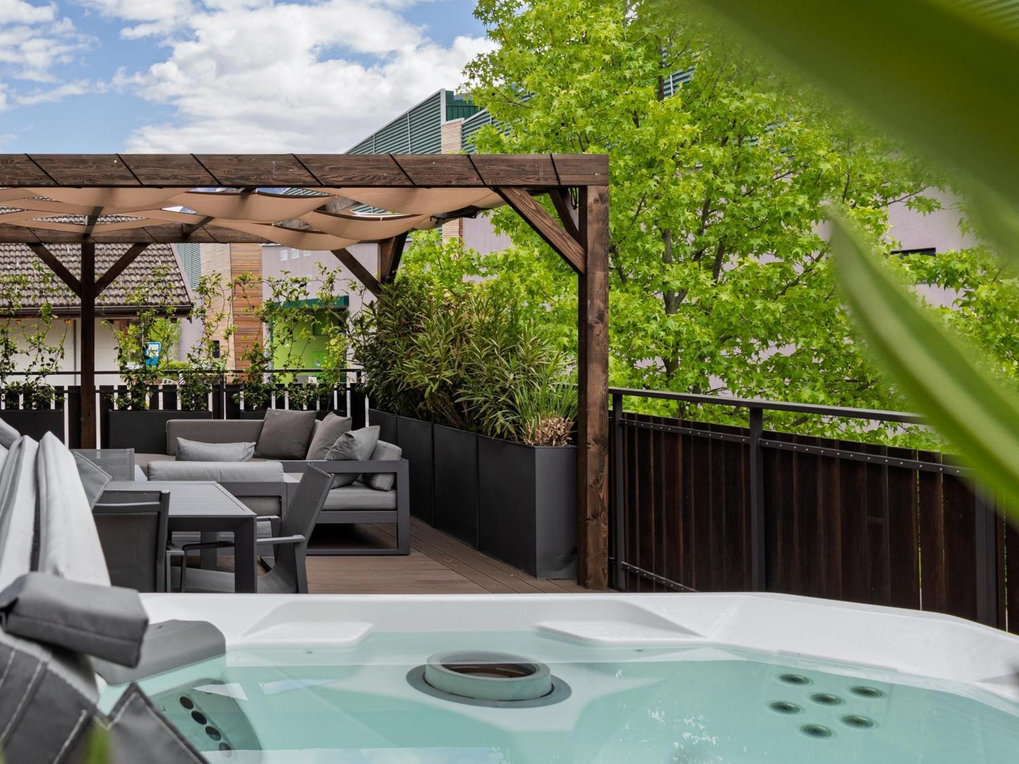 Mountain View Suites Tisens 外观 照片